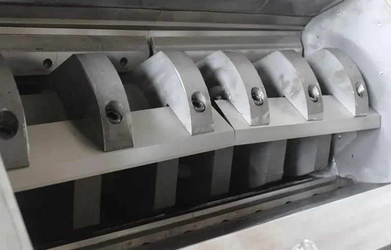 Plastic granulator knife