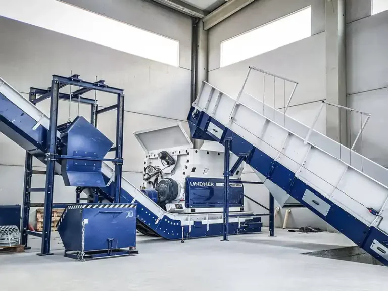 Lindner Micromat 2000 Plastics - Single Shaft Shredder (1)